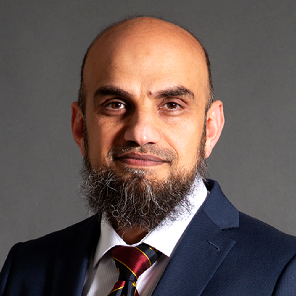 Mr Muhammad Umar, Consultant Trauma and Orthopaedic Surgeon