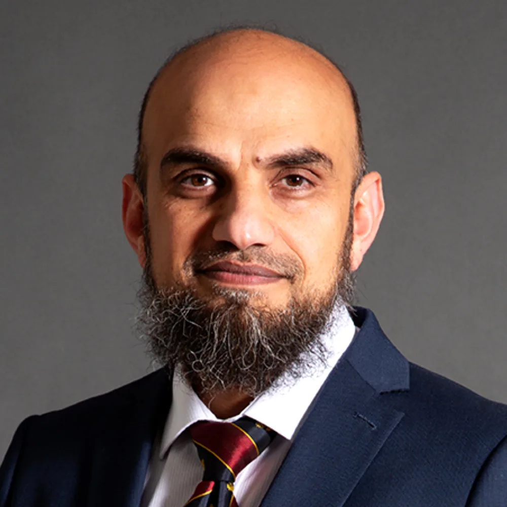 Mr Muhammad Umar, Consultant Trauma and Orthopaedic Surgeon